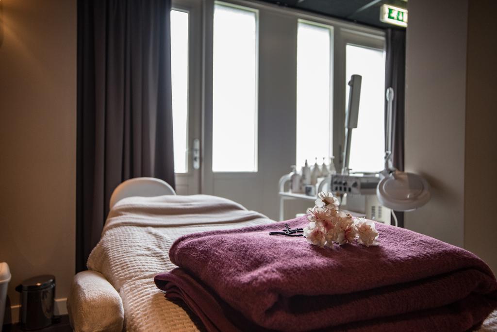 Hotel Het Raedthuys Sint-Maartensdijk Bagian luar foto