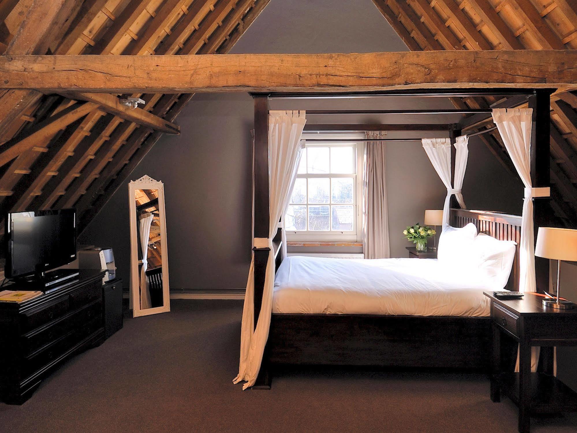 Hotel Het Raedthuys Sint-Maartensdijk Bagian luar foto